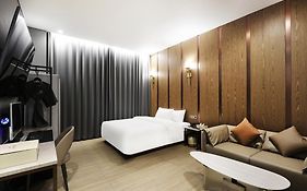 Hound Hotel Incheon Airport